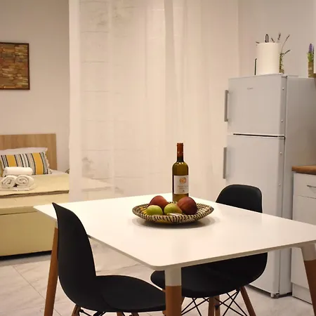 White Openair By Aelios In Apartament Jalisos